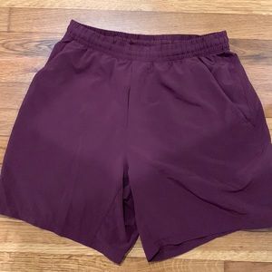 Men’s lululemon maroon shorts